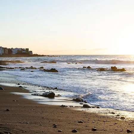 Cómodo Estudio Playa Jardin *